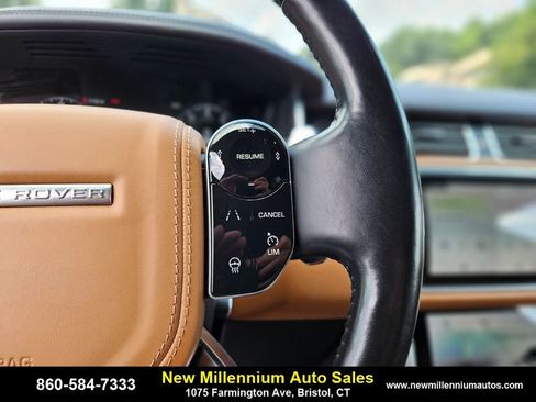 Used 2021 Land Rover Range Rover Long Wheelbase Autobiography image 26