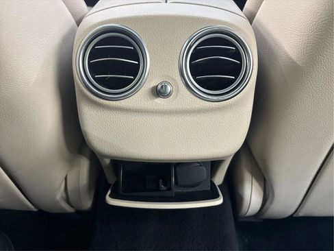 Used 2020 Mercedes-Benz E 350 Sedan image 29