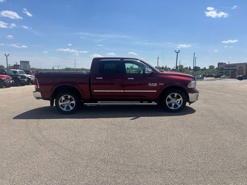 Used 2018 RAM 1500 Laramie w/ Convenience Group AWD/4WD image 7