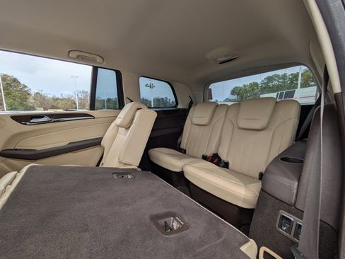 Used 2019 Mercedes-Benz GLS 450 4MATIC image 19