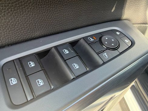 Used 2026 Nissan Pathfinder Rock Creek AWD/4WD image 19