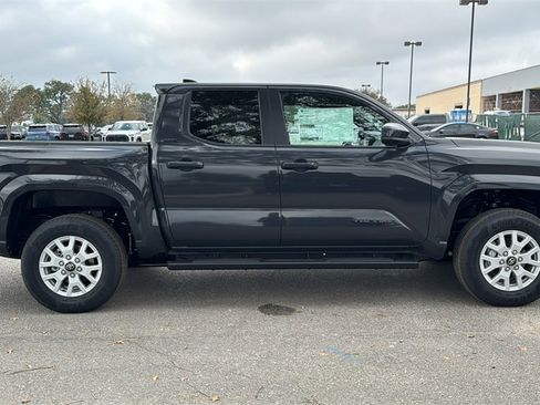 New 2025 Toyota Tacoma SR5 image 10
