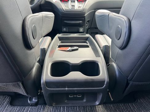 Used 2024 Honda Odyssey Sport image 48