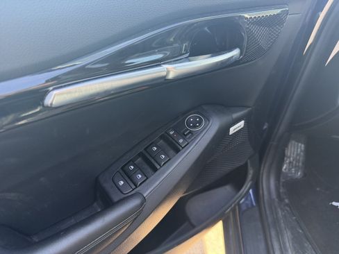 Used 2024 Kia Seltos SX w/ SX Sunroof Package AWD/4WD image 5