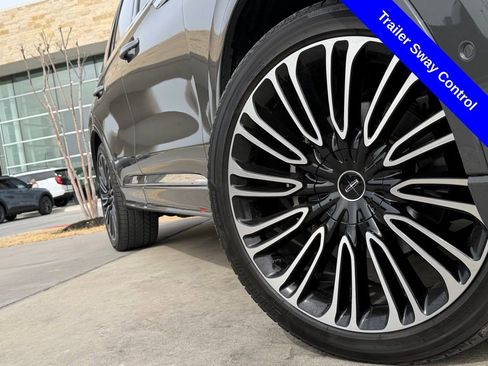 Used 2020 Lincoln Aviator Black Label w/ Dynamic Handling Package image 23