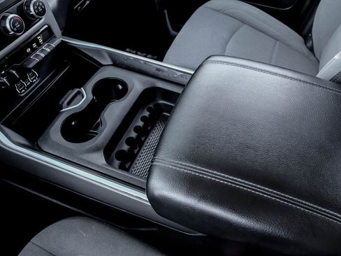 Used 2019 RAM 2500 Big Horn image 21