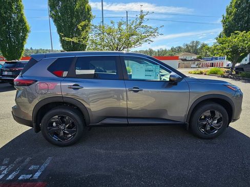 New 2026 Nissan Rogue SV AWD/4WD image 4