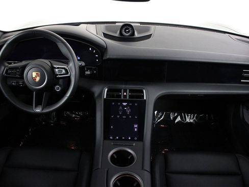 Used 2025 Porsche Taycan 4S image 11