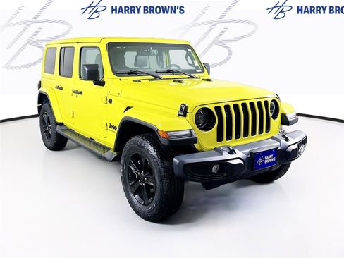 Used 2023 Jeep Wrangler Unlimited Sahara AWD/4WD image 25