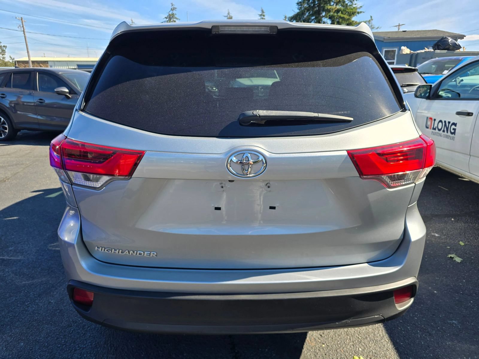 Used 2019 Toyota Highlander LE FWD image 4