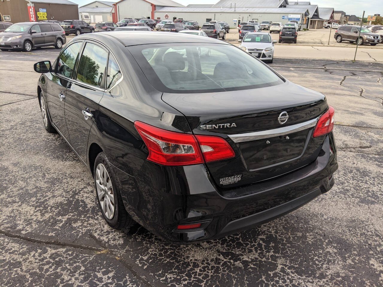 Used 2016 Nissan Sentra S FWD image 5