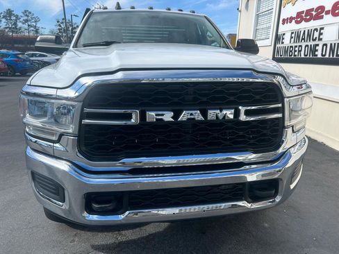 Used 2019 RAM 3500 Tradesman image 3