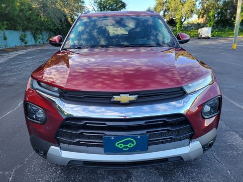 Certified 2022 Chevrolet TrailBlazer LT w/ Confidence II Package FWD image 2