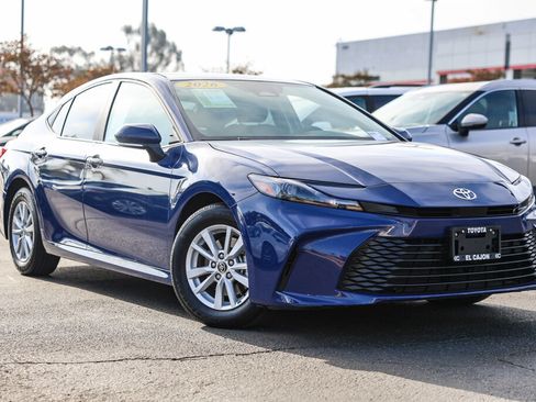 Used 2026 Toyota Camry LE FWD image 1