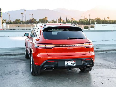 Used 2024 Porsche Macan AWD/4WD image 7