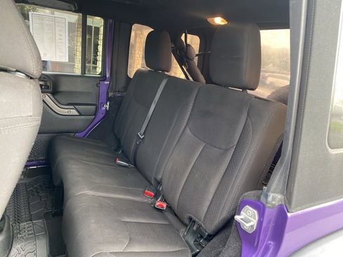 Used 2018 Jeep Wrangler Unlimited Sport S AWD/4WD image 45