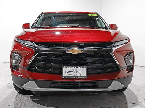 Used 2025 Chevrolet Blazer LT image 2