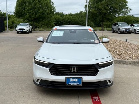 Used 2023 Honda Accord EX image 8