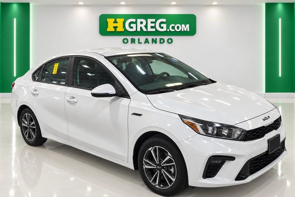 Used 2022 Kia Forte LXS w/ LXS Technology Package FWD image 4