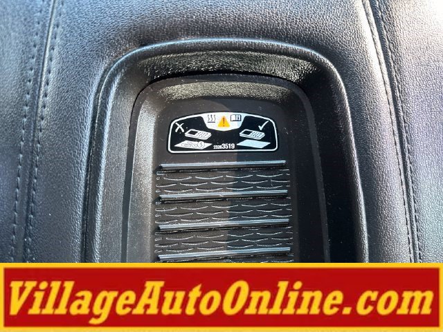 Used 2018 Cadillac Escalade Luxury AWD/4WD image 29