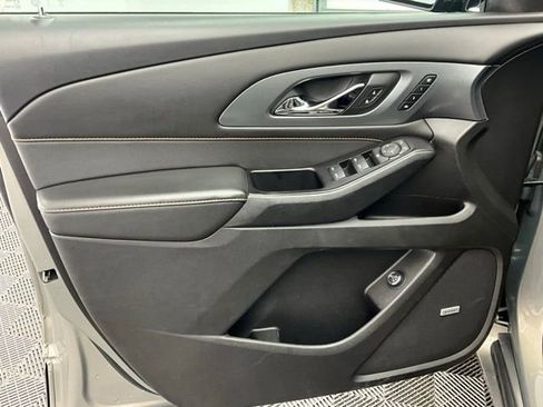 Used 2019 Chevrolet Traverse Premier w/ LPO, Cargo Package AWD/4WD image 16