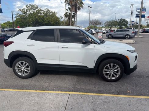 Used 2021 Chevrolet TrailBlazer LS image 4