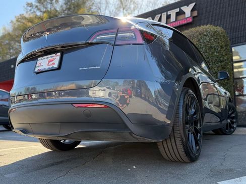 Used 2023 Tesla Model Y Long Range image 13