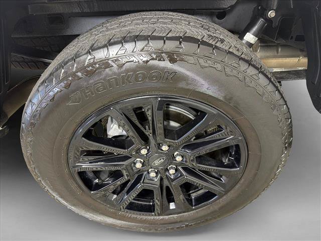 Used 2025 Ford F150 Platinum w/ FX4 Off-Road Package AWD/4WD image 18