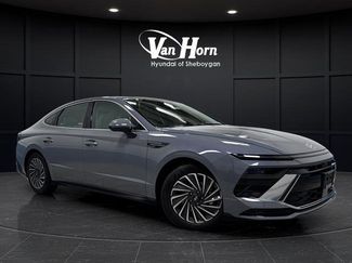 Used 2025 Hyundai Sonata Limited video 1