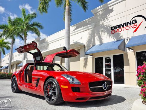 Used 2013 Mercedes-Benz SLS AMG GT Coupe image 16