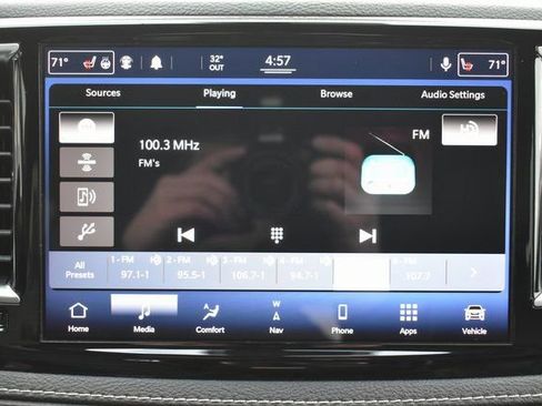 Used 2021 Chrysler Pacifica Limited w/ S Appearance Package FWD image 23