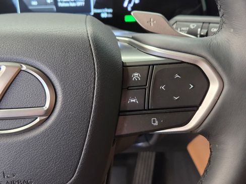 Used 2025 Lexus NX 350h AWD w/ Cold Area Package image 18