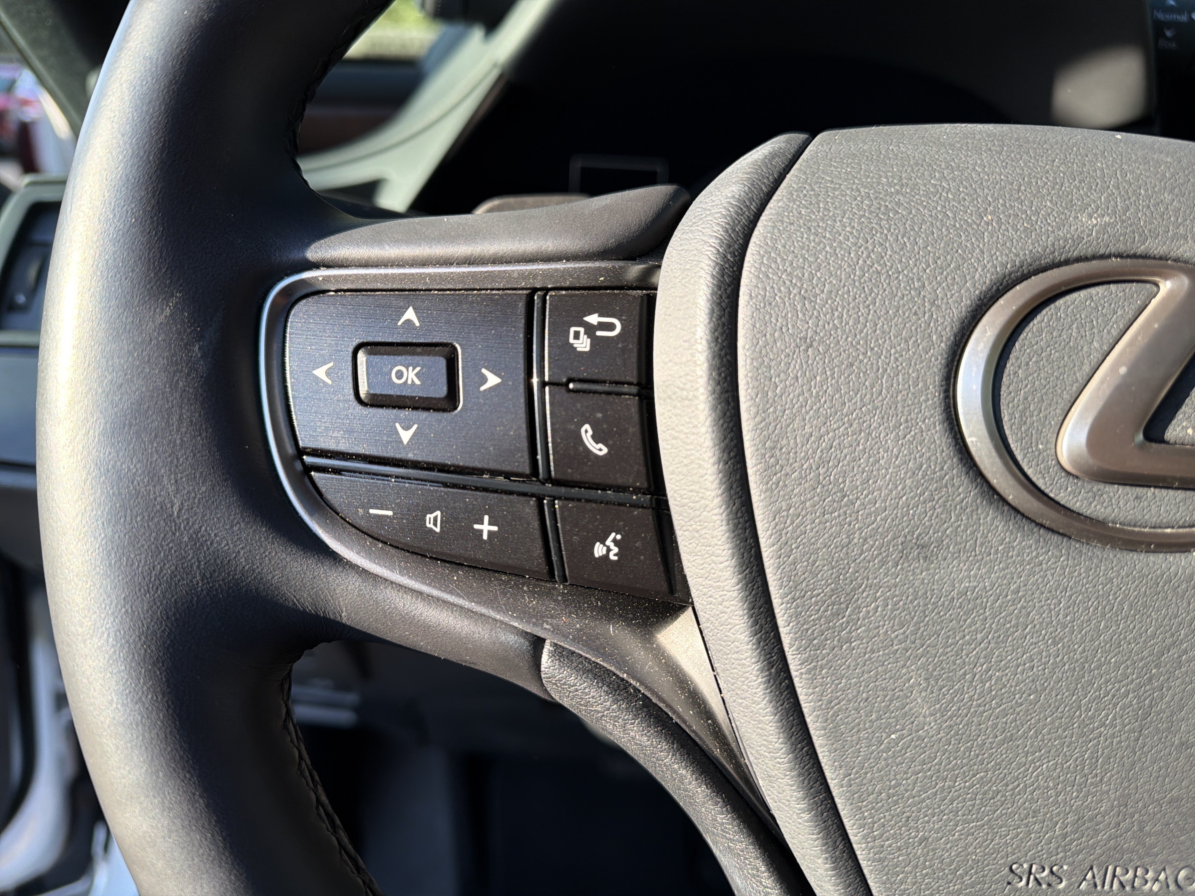 Used 2025 Lexus ES 350 w/ Premium Package FWD image 19