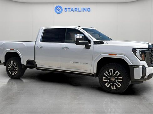 Certified 2024 GMC Sierra 3500 Denali Ultimate AWD/4WD image 12