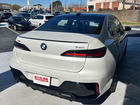 New 2026 BMW 740i xDrive AWD/4WD image 7
