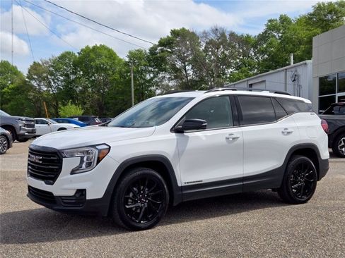 Used 2023 GMC Terrain SLT w/ Tech Package AWD/4WD image 2