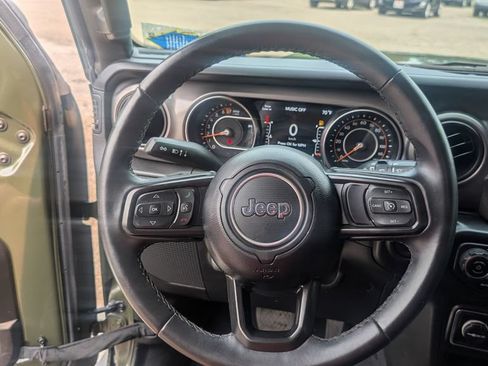 Used 2022 Jeep Wrangler Unlimited Sport AWD/4WD image 7