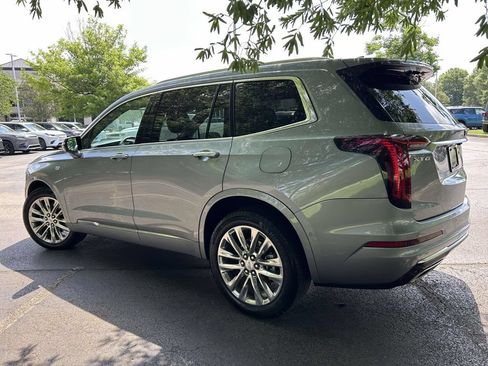 Used 2024 Cadillac XT6 Premium Luxury w/ Technology Package FWD image 4