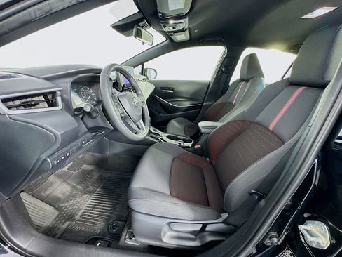 Used 2025 Toyota Corolla SE image 15