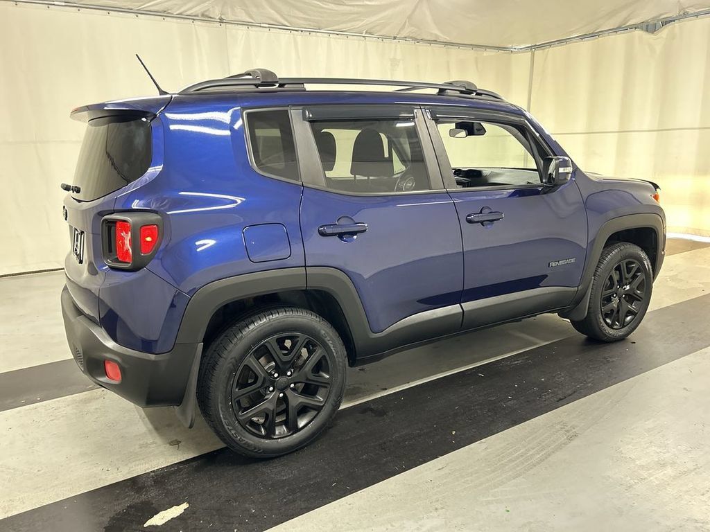 Used 2017 Jeep Renegade Altitude AWD/4WD image 2