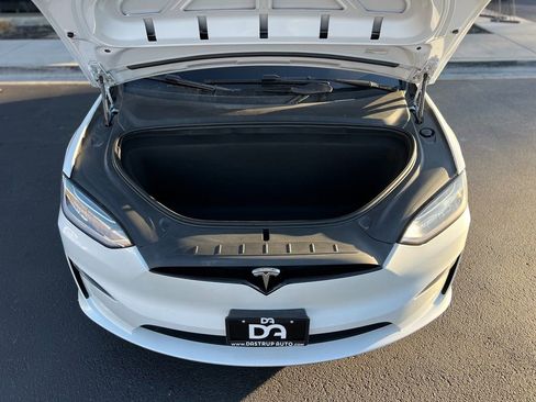 Used 2022 Tesla Model X image 10