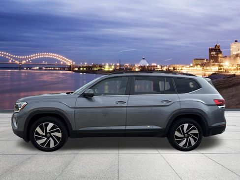 Used 2024 Volkswagen Atlas SE AWD/4WD image 2