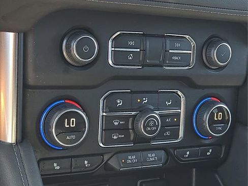 Used 2024 Chevrolet Tahoe LT image 24