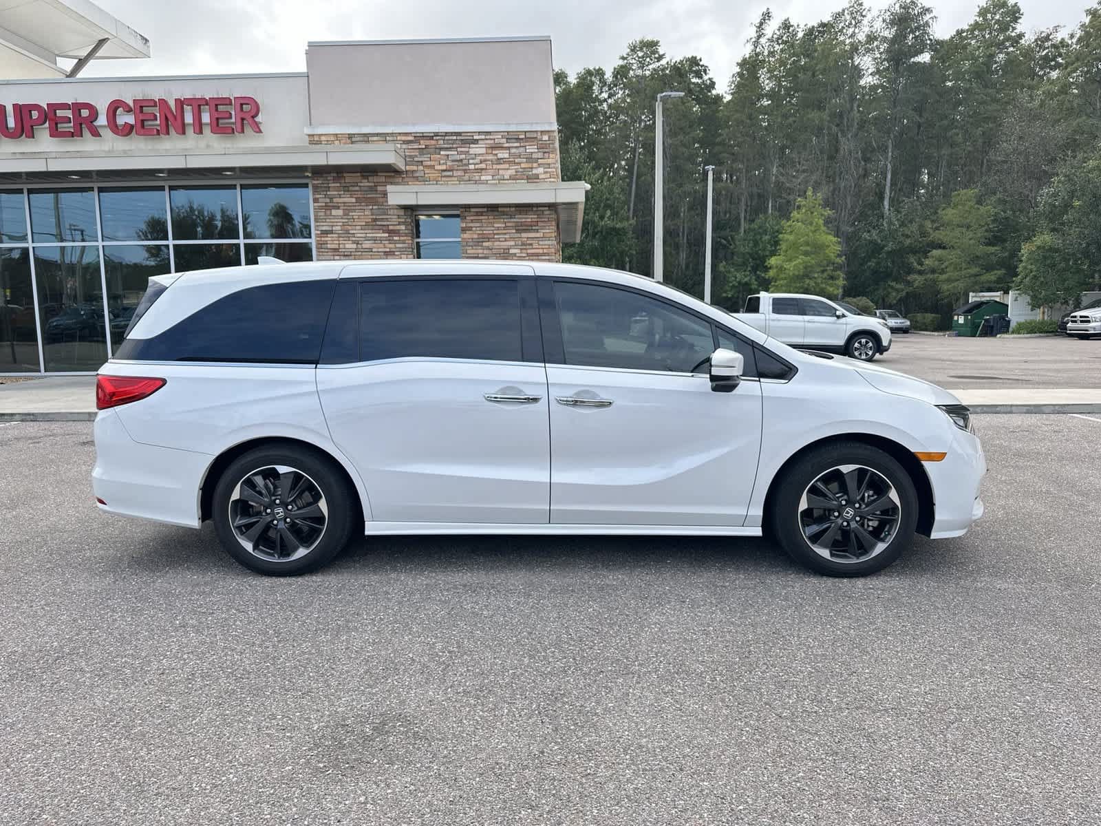 Certified 2024 Honda Odyssey Elite image 7