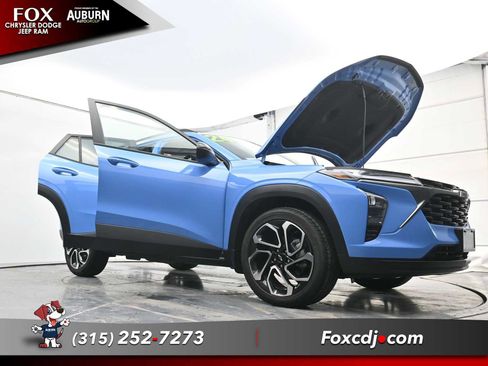 Used 2024 Chevrolet Trax RS w/ Sunroof Package image 32