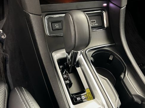 Used 2023 Subaru Ascent Limited w/ Technology Package image 23