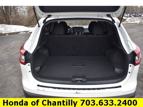 Used 2021 Nissan Rogue Sport SV image 24