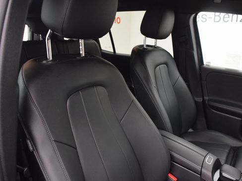 Certified 2022 Mercedes-Benz GLB 250 image 15