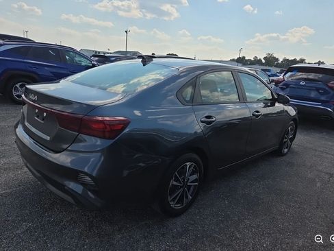 Used 2024 Kia Forte LXS FWD image 2