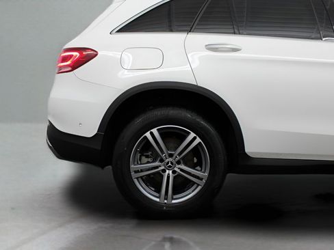 Used 2022 Mercedes-Benz GLC 300 image 13